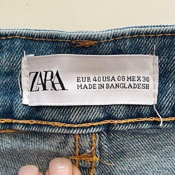 Zara Zip Fly High Rise Distressed Raw Frayed Hem Denim Jean Shorts Blue Size 8 - Picture 4 of 8